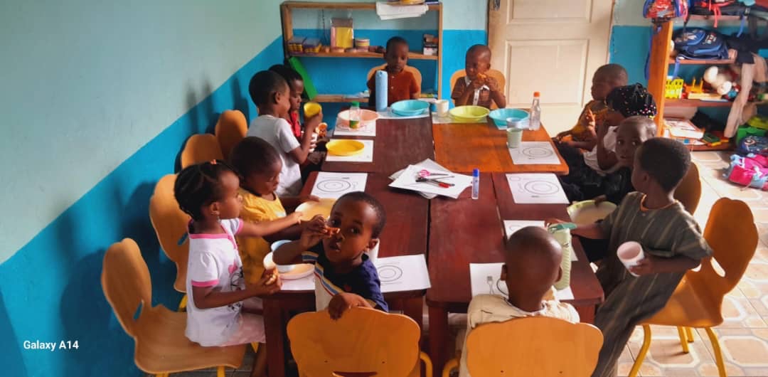 École Pilote La Maison des Enfants Lumières à Dzahadjou: Un Modèle Éducatif Unique aux Comores