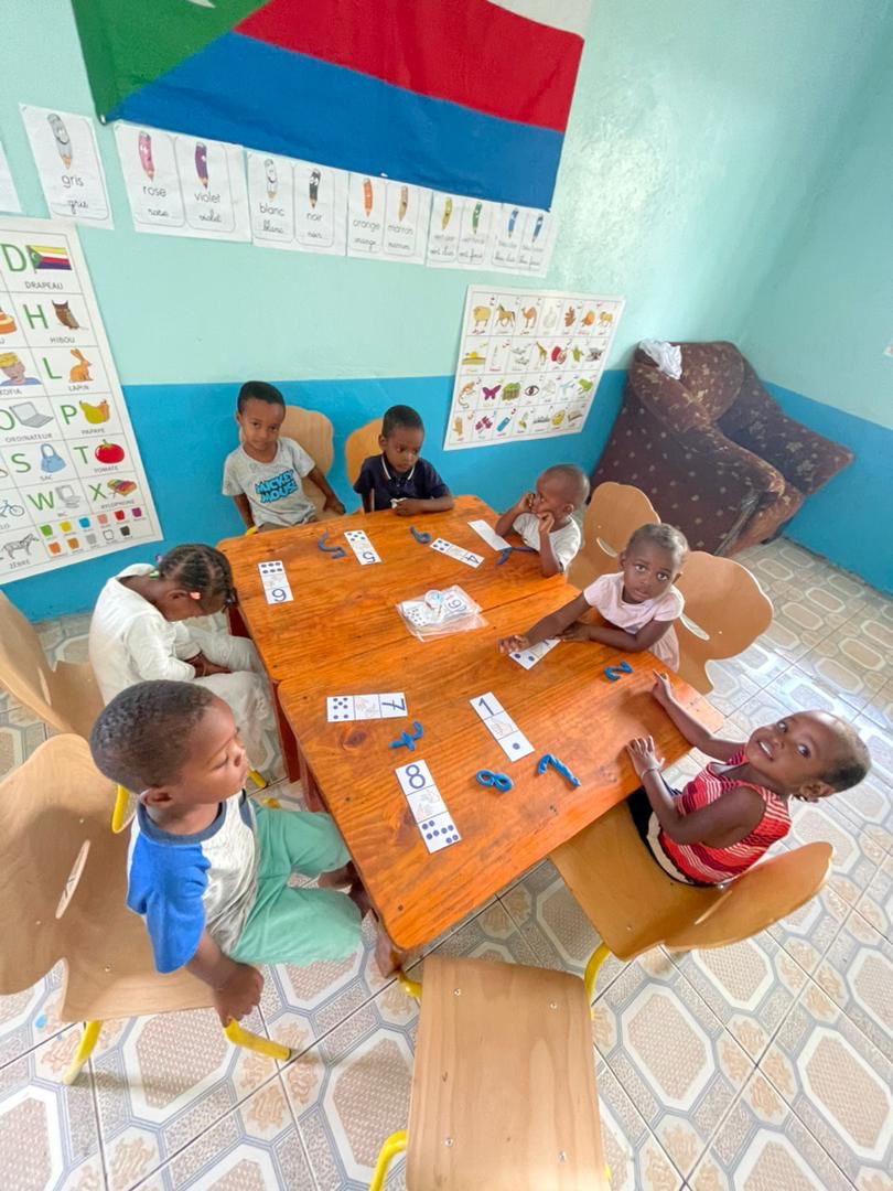 Matériel pédagogique Montessori